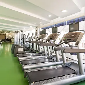 Отель Al Barsha By Ihg